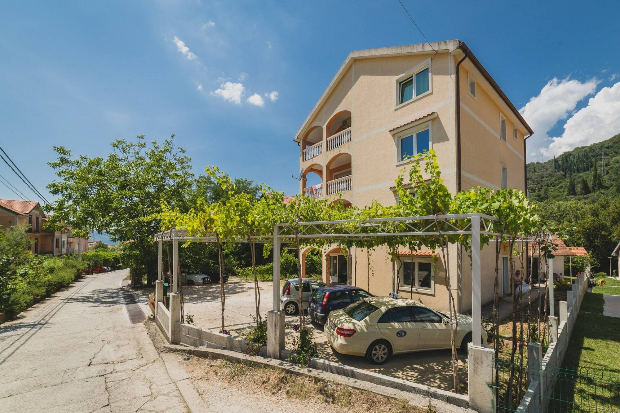 Apartments Kovac Teodo Esterno foto